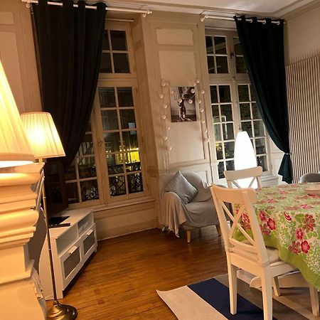 Eglantine Appartement Centre Historique De Dinan Exterior photo