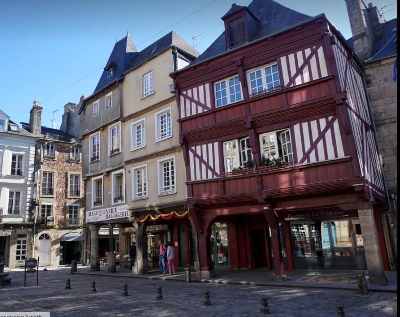 Eglantine Appartement Centre Historique De Dinan Exterior photo